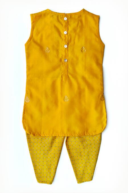Shop Taramira Yellow Cotton Silk Woven Bullian Bloom Motif Kurta Dhoti Pant Set at Aza Fashions Shop_Taramira_Yellow Cotton Silk Woven Bullian Bloom Motif Kurta Dhoti Pant Set_at_Aza_Fashions