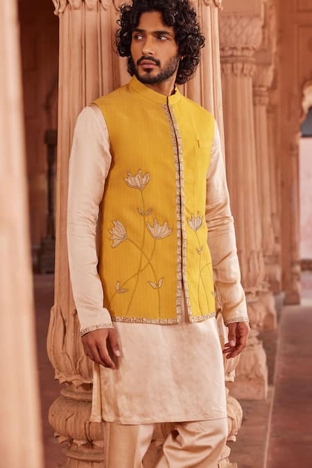 Contrast By Parth Yellow Silk Embroidery Floral Applique Bundi And Kurta Set Online at Aza Fashions Contrast By Parth_Yellow Silk Embroidery Floral Applique Bundi And Kurta Set _Online_at_Aza_Fashions
