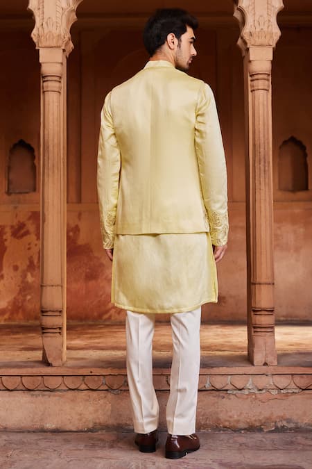 Shop Contrast By Parth Yellow Linen, Silk Embroidery Bundi And Kurta Set at Aza Fashions Shop_Contrast By Parth_Yellow Linen, Silk Embroidery Bundi And Kurta Set _at_Aza_Fashions