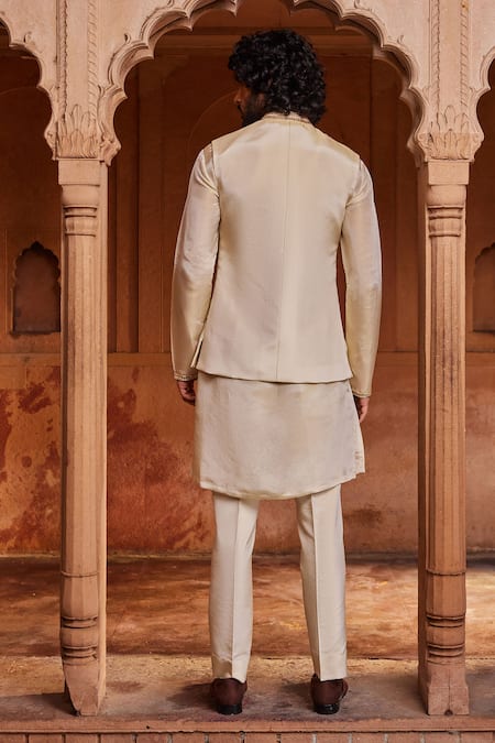 Contrast By Parth Cream Zardozi Embroidered Bundi & Kurta Set 