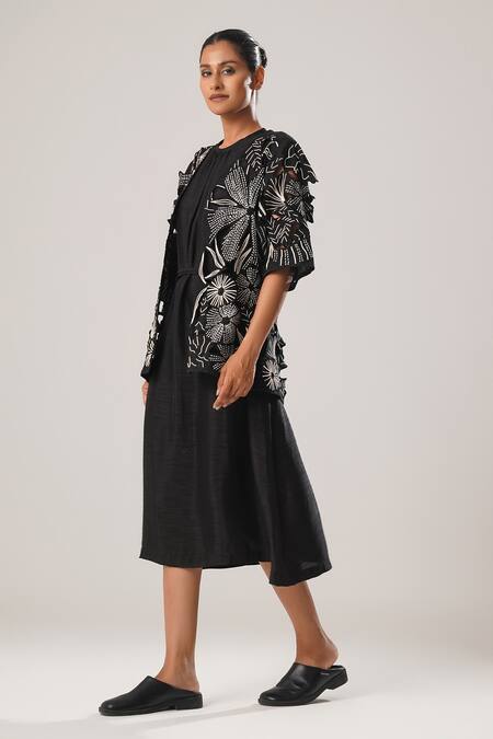 Atbw Black Cotton Cut Work Round , Open Detailed Jacket With Dress Online at Aza Fashions Atbw_Black Cotton Cut Work Round , Open Detailed Jacket With Dress _Online_at_Aza_Fashions