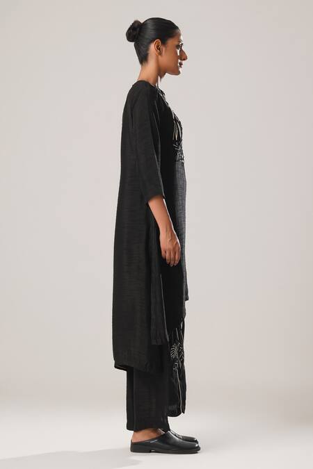 Buy Atbw Black Satin, Embroidery Forest Musk High Low Kurta With Flared Pant Online at Aza Fashions Buy_Atbw_Black Satin, Embroidery Forest Musk High Low Kurta With Flared Pant _Online_at_Aza_Fashions