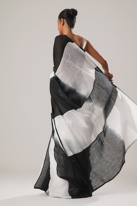 Shop_Atbw_Black Cotton, Linen Checkered Ombre Pattern Saree _at_Aza_Fashions