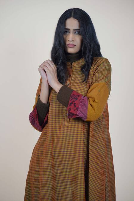 Mantra_Brown Handloom Cotton Mandarin Collar Checkered Fabric Tile Sleeves Midi Dress _Online_at_Aza_Fashions