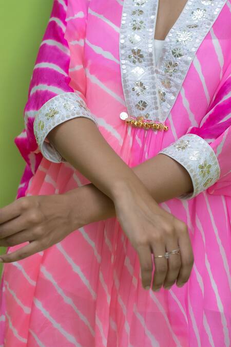 Shop Meher By Islie Pink Kota Doria, Georgette Sequins, Rang Bahar Leheriya Print Kurta Pant Set Online at Aza Fashions Shop_Meher By Islie_Pink Kota Doria, Georgette Sequins, Rang Bahar Leheriya Print Kurta Pant Set _Online_at_Aza_Fashions