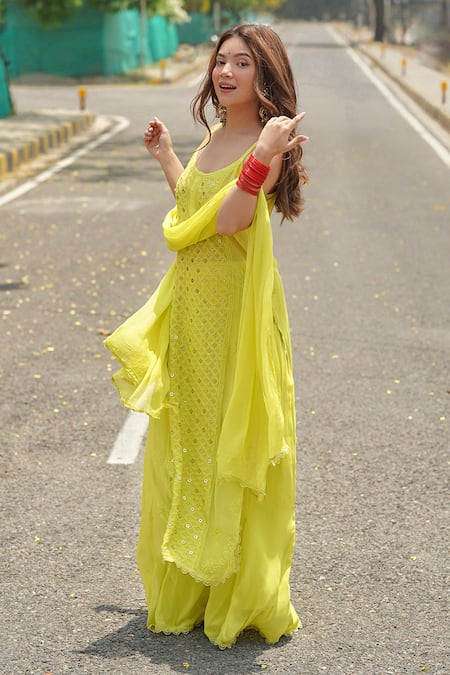 LABEL AISHWARYRIKA Amalfi Chikankari Embroidered Kurta Set 