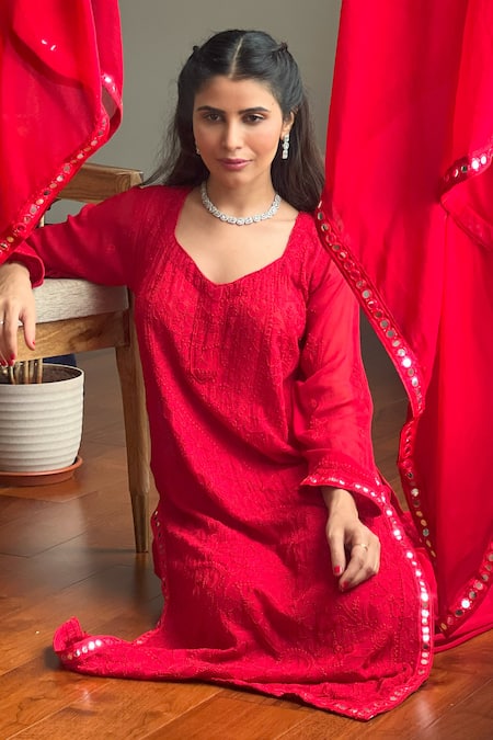 LABEL AISHWARYRIKA_Red Georgette Embroidery, Mirrors Split V-neck Work Kurta Palazzo Set _Online_at_Aza_Fashions