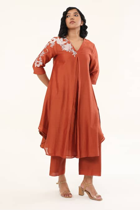 ORIGANI Orange Chanderi Silk Lining Cotton Applique Bloom Asymmetric Kurta With Pant 