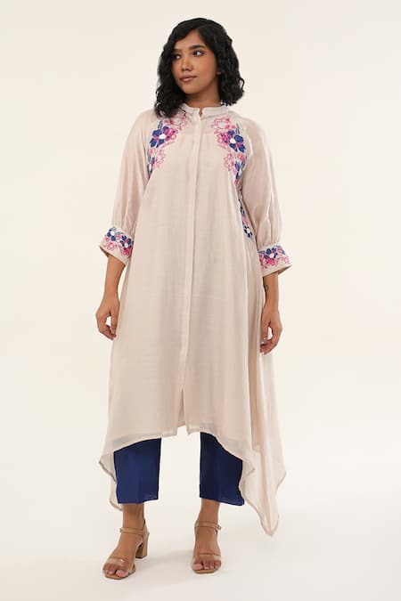 Buy Origani Off White Chanderi Silk, Cotton Iris Bloom Applique Asymmetric Kurta With Pant Online at Aza Fashions Buy_Origani_Off White Chanderi Silk, Cotton Iris Bloom Applique Asymmetric Kurta With Pant _Online_at_Aza_Fashions