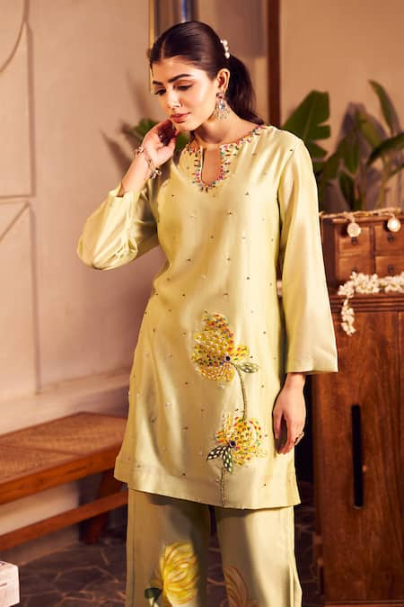 Swish By Dolcy And Simran Lali Floral Handpainted Kurta With Pant 