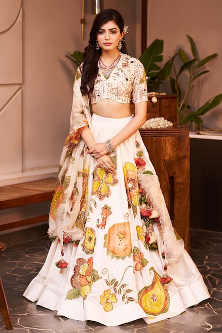 Swish By Dolcy And Simran Shehnaaz Floral Cutdana Embroidered Lehenga Set 