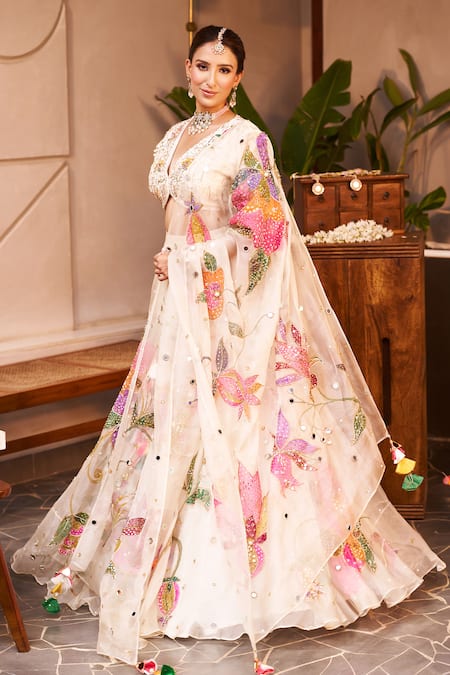 Buy_Swish By Dolcy And Simran_Ivory Chanderi, Kota Doria Sequins, Maya Floral Hand Painted Lehenga Set 