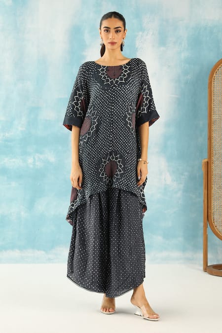 Buy Twenty Nine Grey Silk Embroidery Boat Neck Bandhani Woven Kaftan Tunic Online at Aza Fashions Buy_Twenty Nine_Grey Silk Embroidery Boat Neck Bandhani Woven Kaftan Tunic _Online_at_Aza_Fashions