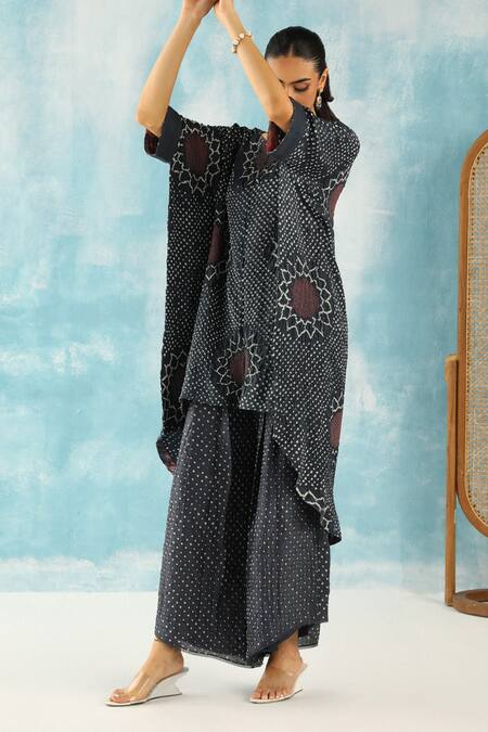 Shop Twenty Nine Grey Silk Embroidery Boat Neck Bandhani Woven Kaftan Tunic Online at Aza Fashions Shop_Twenty Nine_Grey Silk Embroidery Boat Neck Bandhani Woven Kaftan Tunic _Online_at_Aza_Fashions