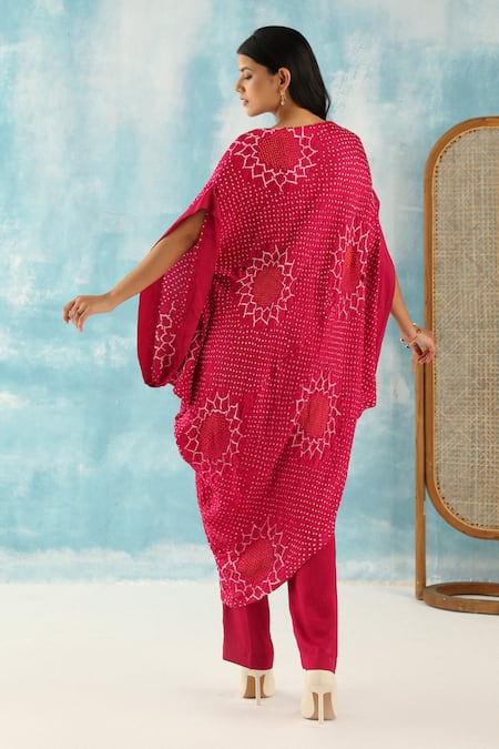 Shop Twenty Nine Pink Silk Embroidery Boat Neck Bandhani Woven Kaftan Dress With Belt at Aza Fashions Shop_Twenty Nine_Pink Silk Embroidery Boat Neck Bandhani Woven Kaftan Dress With Belt _at_Aza_Fashions