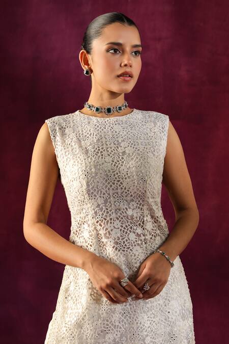 Buy Twenty Nine White Embroidery, Mirrors Round Neck Floral Lace Work Tunic Online at Aza Fashions Buy_Twenty Nine_White Embroidery, Mirrors Round Neck Floral Lace Work Tunic _Online_at_Aza_Fashions