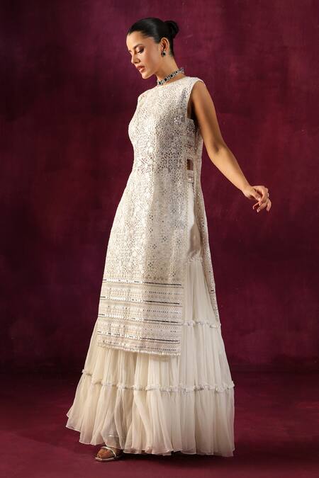 Twenty Nine White Embroidery, Mirrors Round Neck Floral Lace Work Tunic at Aza Fashions Twenty Nine_White Embroidery, Mirrors Round Neck Floral Lace Work Tunic _at_Aza_Fashions