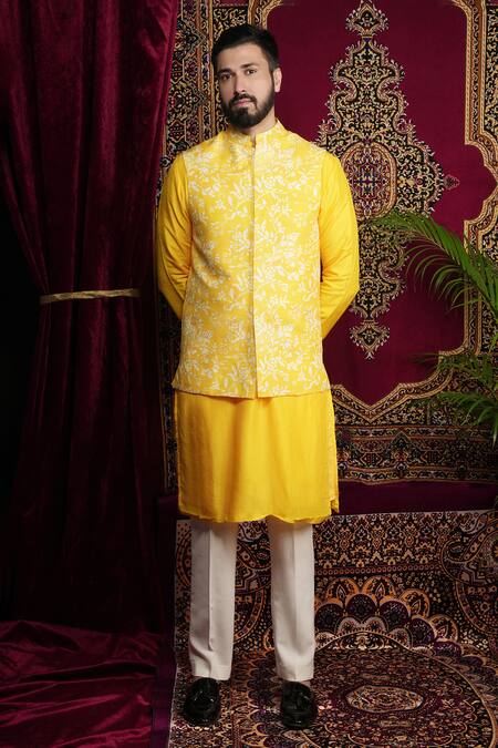 Buy Sven Suits Yellow Faux Leather Embroidery, Sequins Floral Vine Lazer Cut Bundi Kurta Set Buy_Sven Suits_Yellow Faux Leather Embroidery, Sequins Floral Vine Lazer Cut Bundi Kurta Set