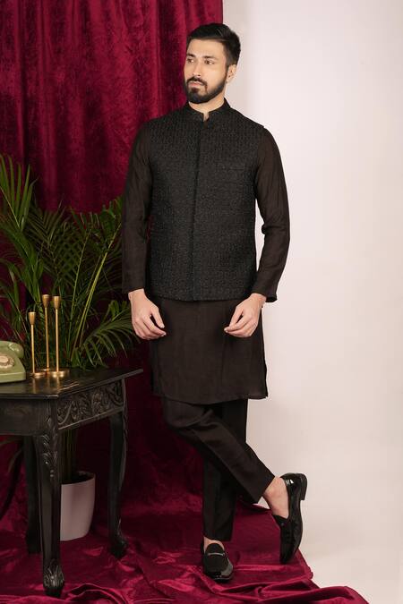 Shop_Sven Suits_Black Silk Beads, Embroidery Floral Vine Sherwani Set 