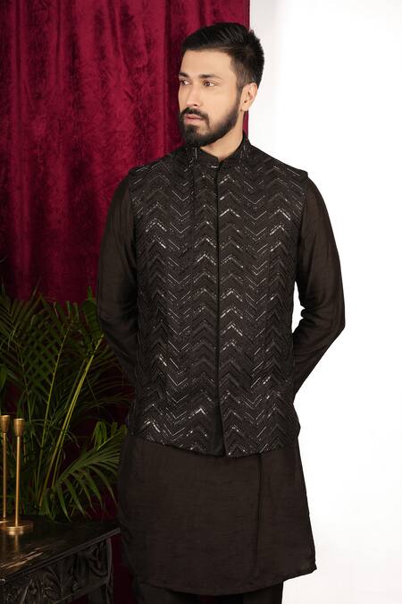 Buy_Sven Suits_Black Silk Sequins, Beads Chevron Embroidered Open Sherwani Set 