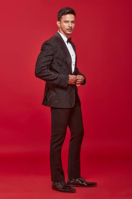 Sven Suits Wavy Checkered Embroidered Tuxedo Set 