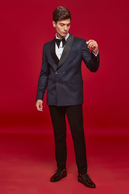 Sven Suits Plain Tuxedo Set With Quilted Shirt 