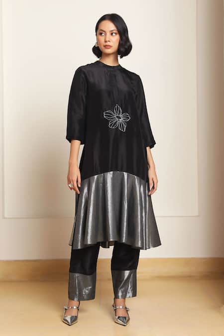 Kanelle Black Tunic Upada Silk And Cotton Lurex Embroidered Lila Detailed With Pant 