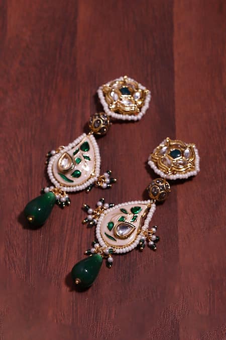 Dugran By Dugristyle Tezabi Kundan Embellished Kairi Earrings 