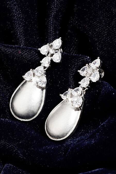 Shop_Dugran By Dugristyle_Silver Plated Diamonds, Stones Dhoondhla Cluster Drop Earring _Online_at_Aza_Fashions