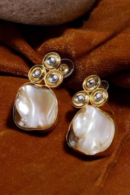 Shop Dugran By Dugristyle Grey Lace, Diamonds Chhatri Kundan Drop Earrings at Aza Fashions Shop_Dugran By Dugristyle_Grey Lace, Diamonds Chhatri Kundan Drop Earrings _at_Aza_Fashions