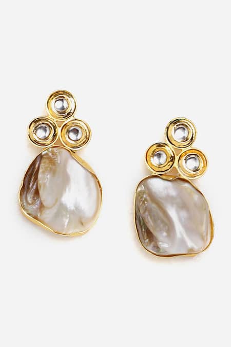 Dugran By Dugristyle Grey Lace, Diamonds Chhatri Kundan Drop Earrings Online at Aza Fashions Dugran By Dugristyle_Grey Lace, Diamonds Chhatri Kundan Drop Earrings _Online_at_Aza_Fashions