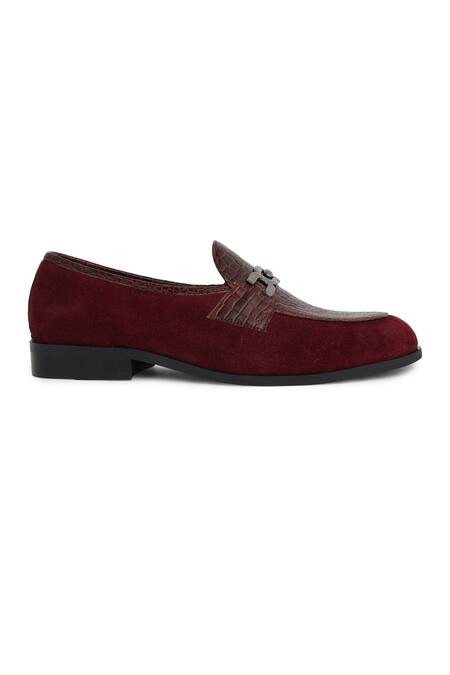 Shop Lovey Maroon Romeo Crocodile Skin And Metal Loop Embellished Shoes Online at Aza Fashions Shop_Lovey_Maroon Romeo Crocodile Skin And Metal Loop Embellished Shoes _Online_at_Aza_Fashions