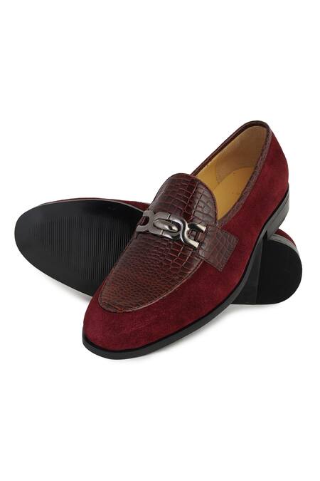 Shop Lovey Maroon Romeo Crocodile Skin And Metal Loop Embellished Shoes Shop_Lovey_Maroon Romeo Crocodile Skin And Metal Loop Embellished Shoes