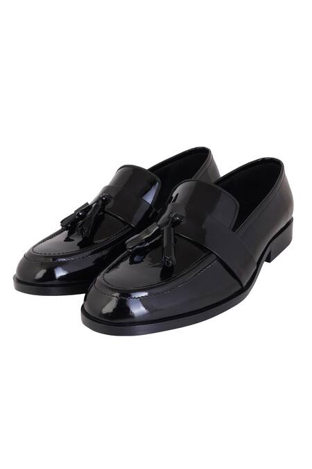 Lovey_Black Tassels Harry Slip On Shoes _Online_at_Aza_Fashions