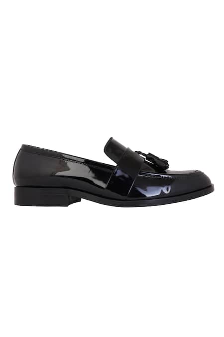 Lovey_Black Tassels Harry Slip On Shoes _at_Aza_Fashions