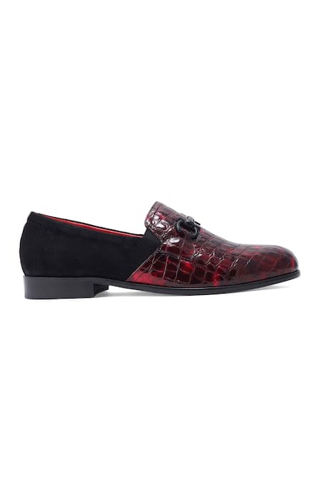 Buy_Lovey_Maroon Jimmy Textured Pattern Shoes _Online_at_Aza_Fashions