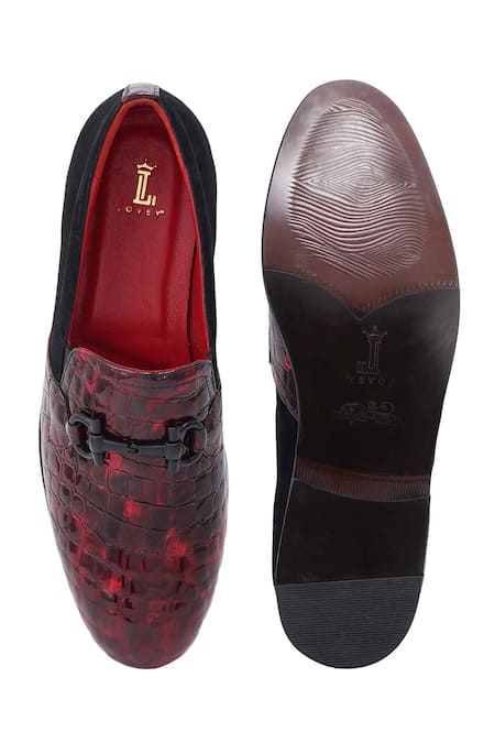 Shop_Lovey_Maroon Jimmy Textured Pattern Shoes _Online_at_Aza_Fashions