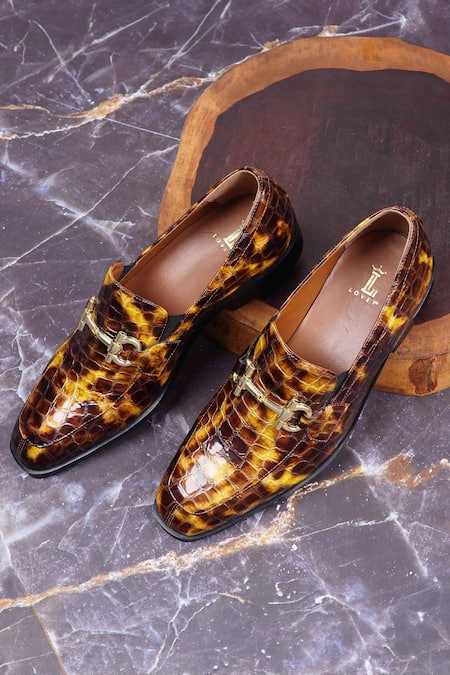 LOVEY Brown Nathan Textured Pattern Slip On Shoes 