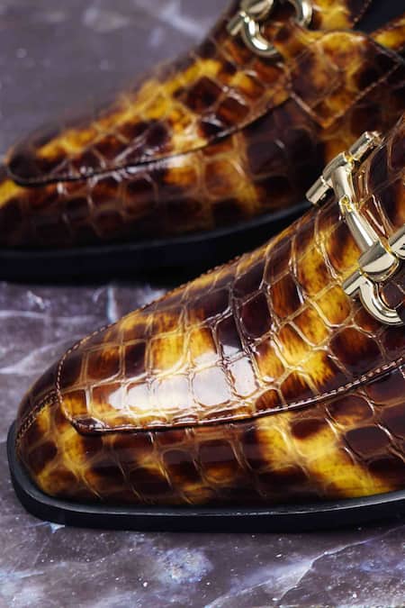 Buy_Lovey_Brown Nathan Textured Pattern Slip On Shoes _Online_at_Aza_Fashions