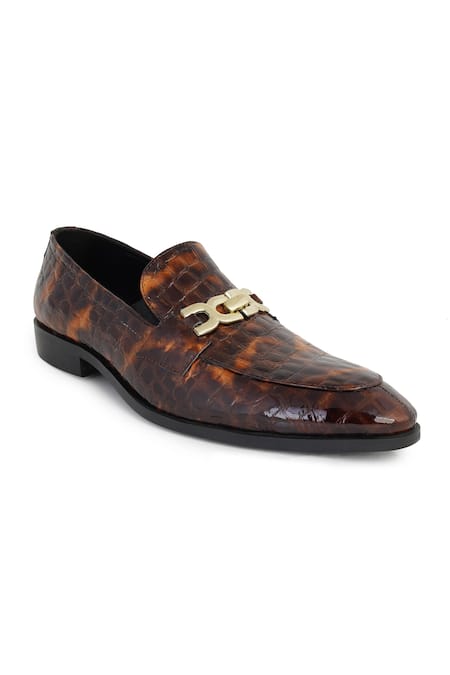 Buy_Lovey_Brown Morgan Textured Pattern Slip On Shoes 