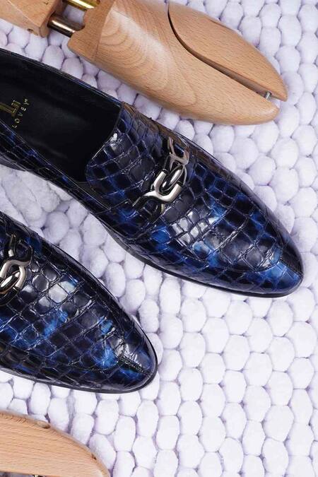 Buy_Lovey_Blue Morgan Textured Pattern Shoes _Online_at_Aza_Fashions