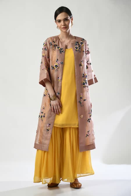 5cross Ajit Kumar Shimmer Kurta Set With Dori Em broidered Jacket 