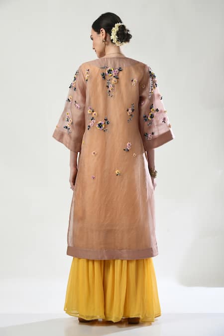 5cross Ajit Kumar Shimmer Kurta Set With Dori Em broidered Jacket 