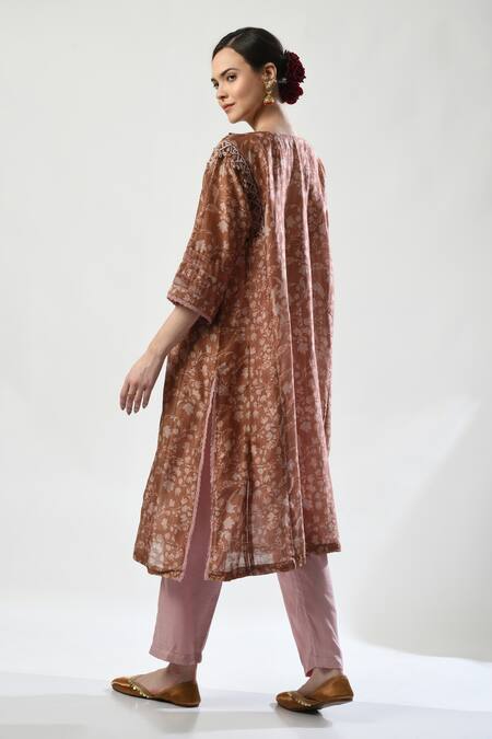 5cross Ajit Kumar Floral Print Kurta Pant Set 