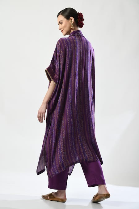 5cross Ajit Kumar Stripe Print Embellished Kurta Pant Set 