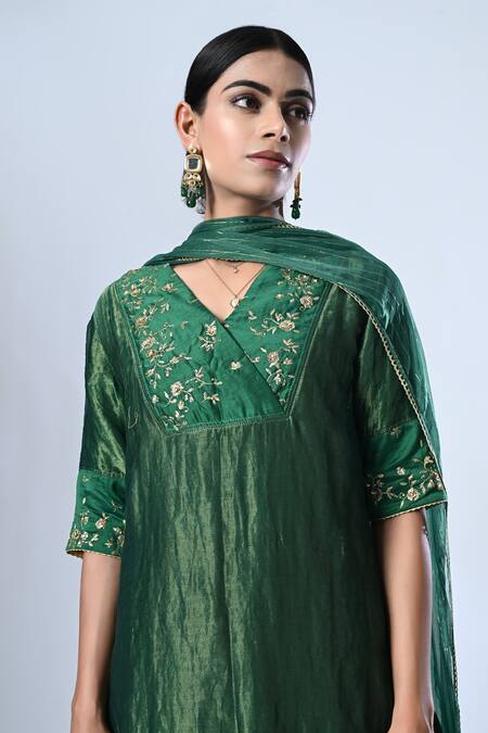Shop 5cross Ajit Kumar Green Tissue, Chanderi, Ditsy Floral Embroidered Short Kurta Sharara Set Online at Aza Fashions Shop_5cross Ajit Kumar_Green Tissue, Chanderi, Ditsy Floral Embroidered Short Kurta Sharara Set _Online_at_Aza_Fashions