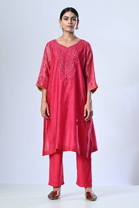 5cross Ajit Kumar_Pink Chanderi, Cotton Satin, Tissue Beads, Sequins, Dori Kurta And Pant Set _Online_at_Aza_Fashions