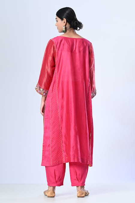 5cross Ajit Kumar Paisley Embroidered Kurta & Pant Set 