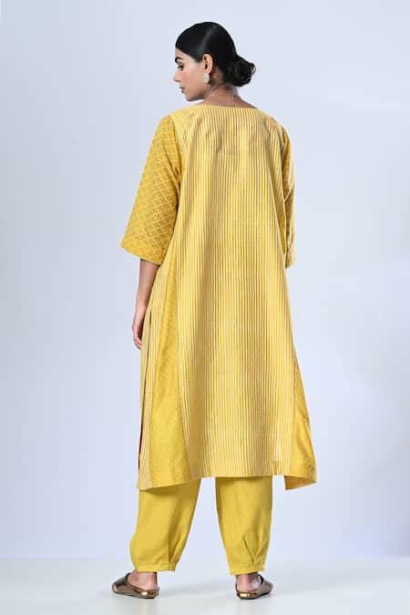 5cross Ajit Kumar Tonal Embroidered Kurta Pant Set 