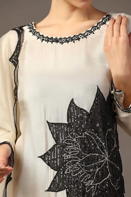 Shop_Two Sisters By Gyans_White Silk, Organza Sequins Round Neck Starburst Embroidered Kurta Set _Online_at_Aza_Fashions